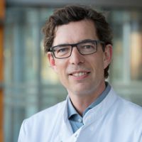 Dr. W. Pondaag Dr. W. Pondaag